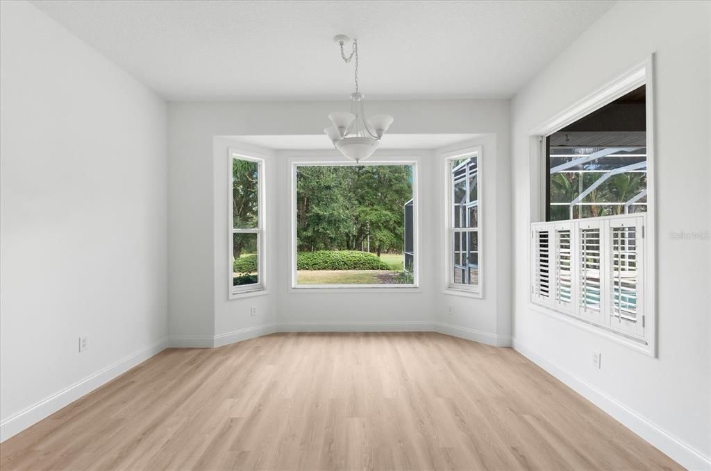 Под контрактом: $1,100,000 (3 спален, 2 ванн, 2582 Квадратных фут)