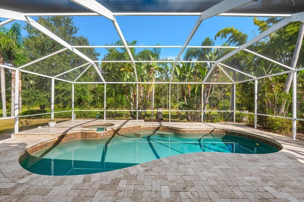 Под контрактом: $1,100,000 (3 спален, 2 ванн, 2582 Квадратных фут)