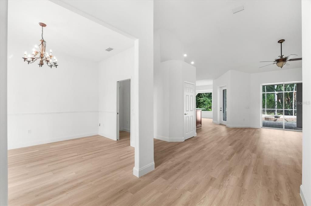 Под контрактом: $1,100,000 (3 спален, 2 ванн, 2582 Квадратных фут)