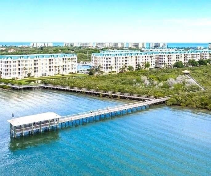 Recently Sold: $670,000 (3 beds, 2 baths, 1952 Square Feet)