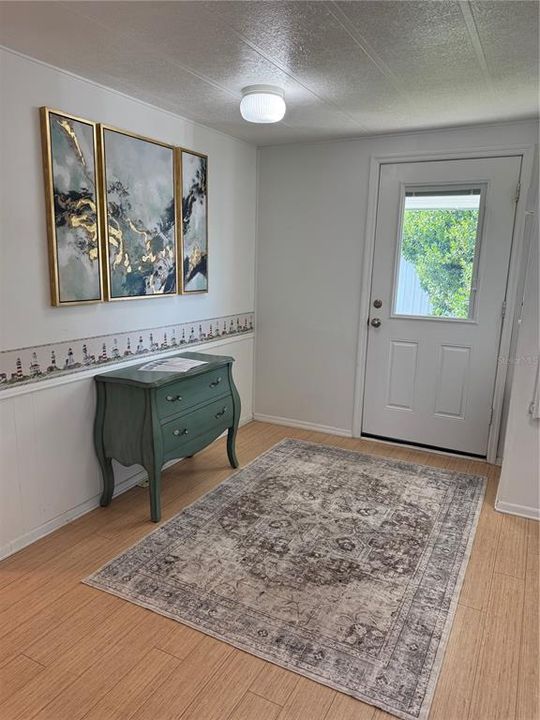 For Sale: $240,000 (2 beds, 2 baths, 1065 Square Feet)