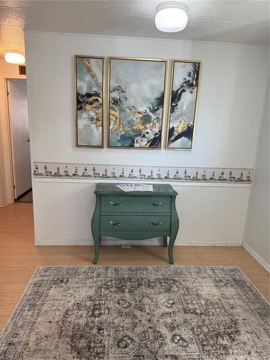 For Sale: $240,000 (2 beds, 2 baths, 1065 Square Feet)