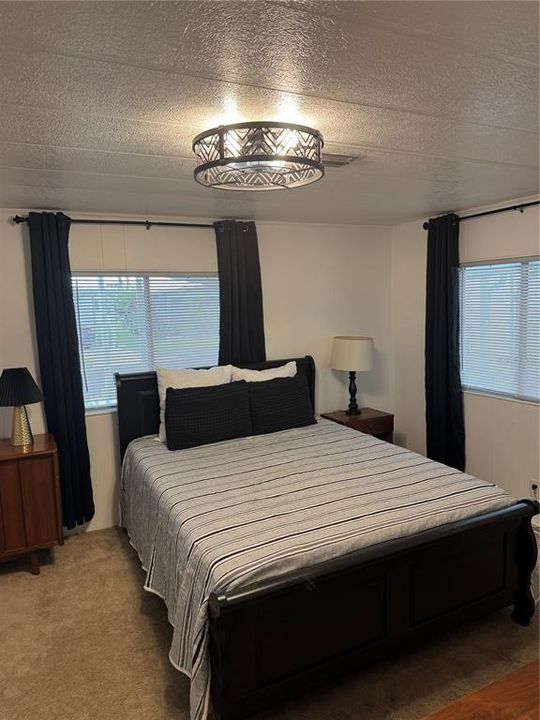 For Sale: $240,000 (2 beds, 2 baths, 1065 Square Feet)