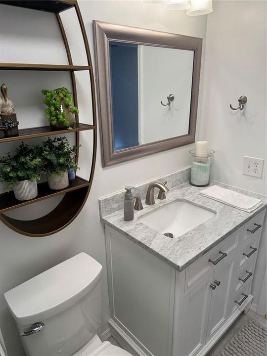 For Sale: $240,000 (2 beds, 2 baths, 1065 Square Feet)