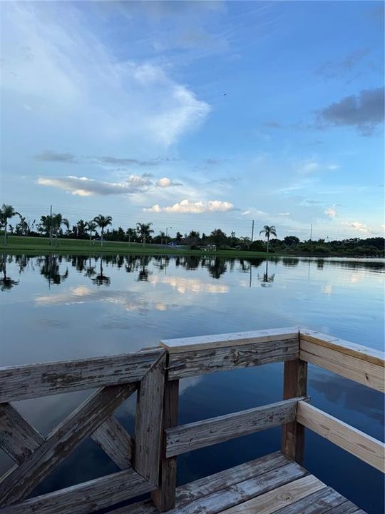 For Sale: $240,000 (2 beds, 2 baths, 1065 Square Feet)