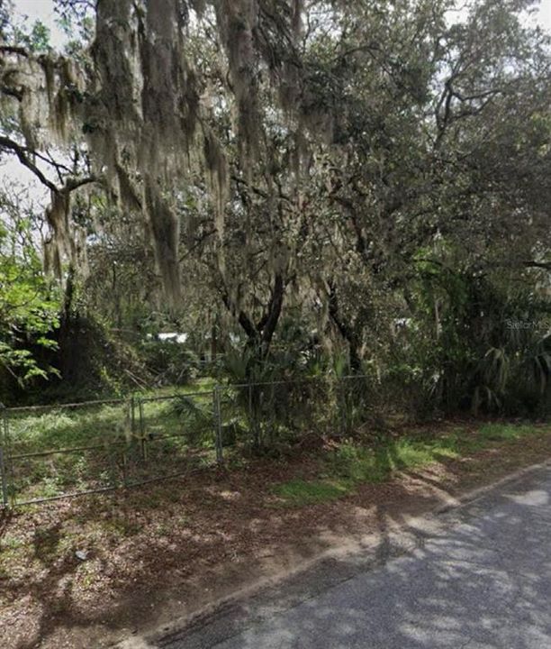 Vendido Recientemente: $95,000 (0.50 acres)