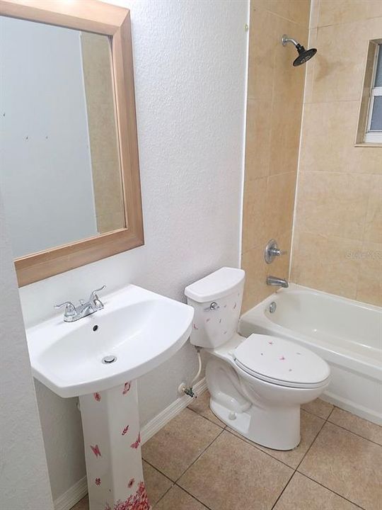 En Venta: $269,000 (3 camas, 2 baños, 1465 Pies cuadrados)