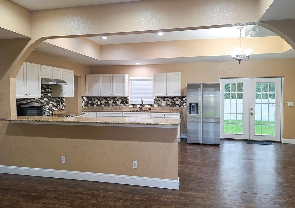 En Venta: $269,000 (3 camas, 2 baños, 1465 Pies cuadrados)