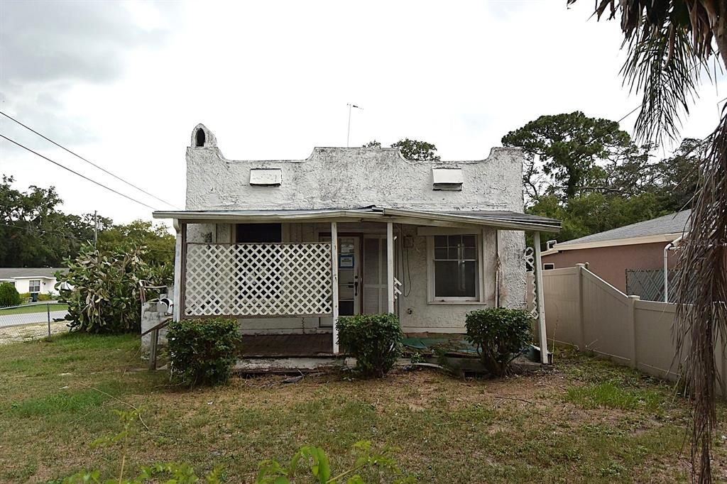 Activo con contrato: $74,900 (2 camas, 1 baños, 816 Pies cuadrados)