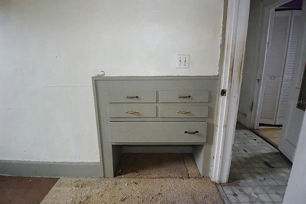 Activo con contrato: $74,900 (2 camas, 1 baños, 816 Pies cuadrados)