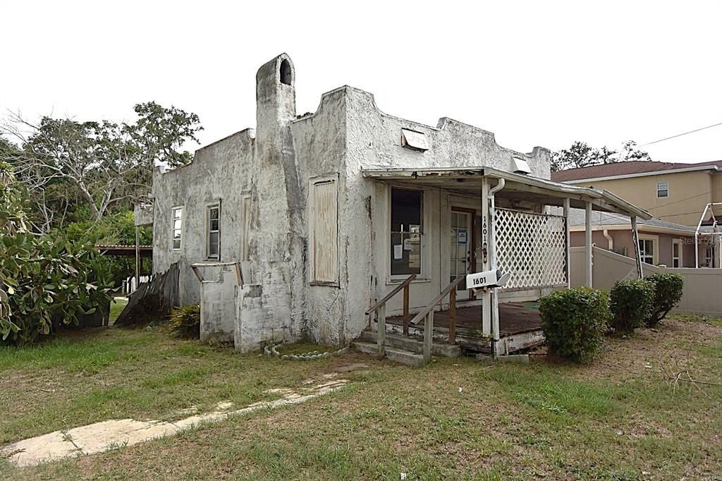 Activo con contrato: $74,900 (2 camas, 1 baños, 816 Pies cuadrados)