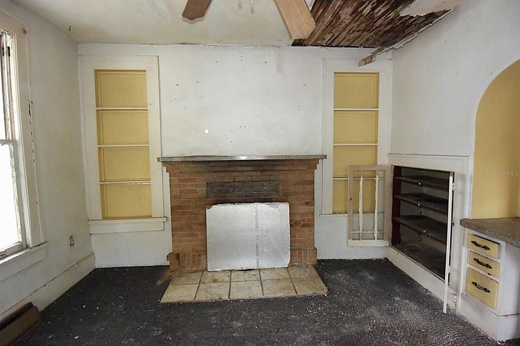 Activo con contrato: $74,900 (2 camas, 1 baños, 816 Pies cuadrados)