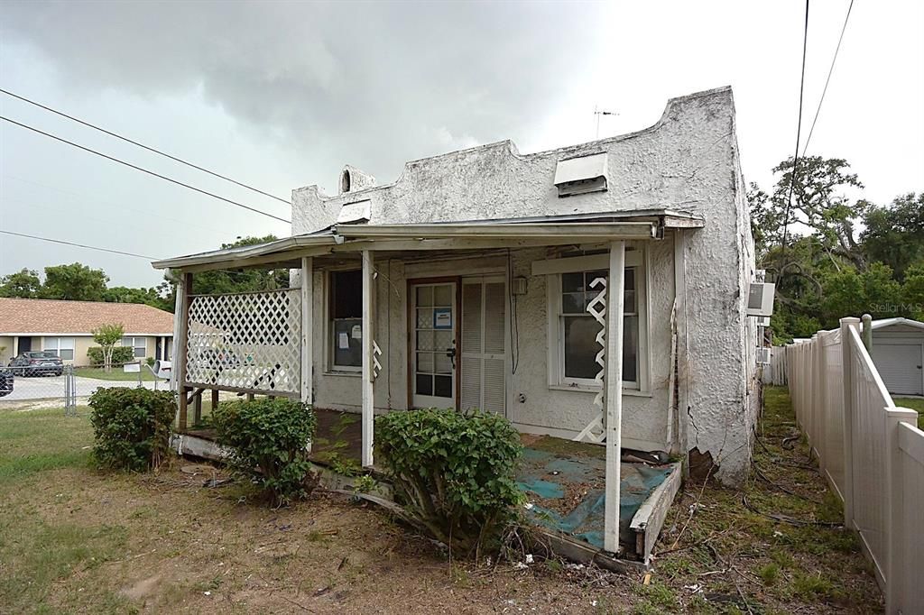 Activo con contrato: $74,900 (2 camas, 1 baños, 816 Pies cuadrados)