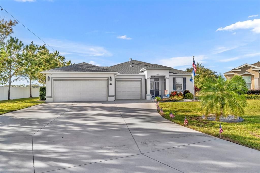 Active With Contract: $485,000 (3 beds, 2 baths, 2001 Square Feet)