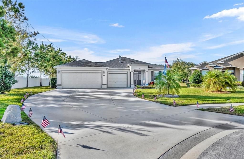 Active With Contract: $485,000 (3 beds, 2 baths, 2001 Square Feet)