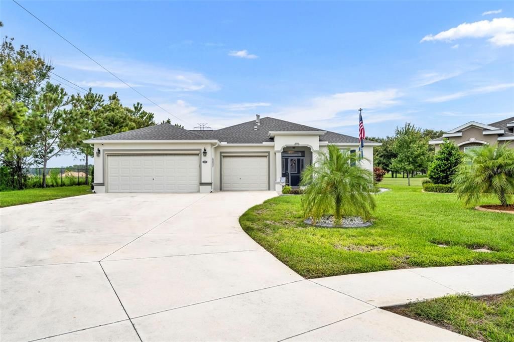 Active With Contract: $485,000 (3 beds, 2 baths, 2001 Square Feet)