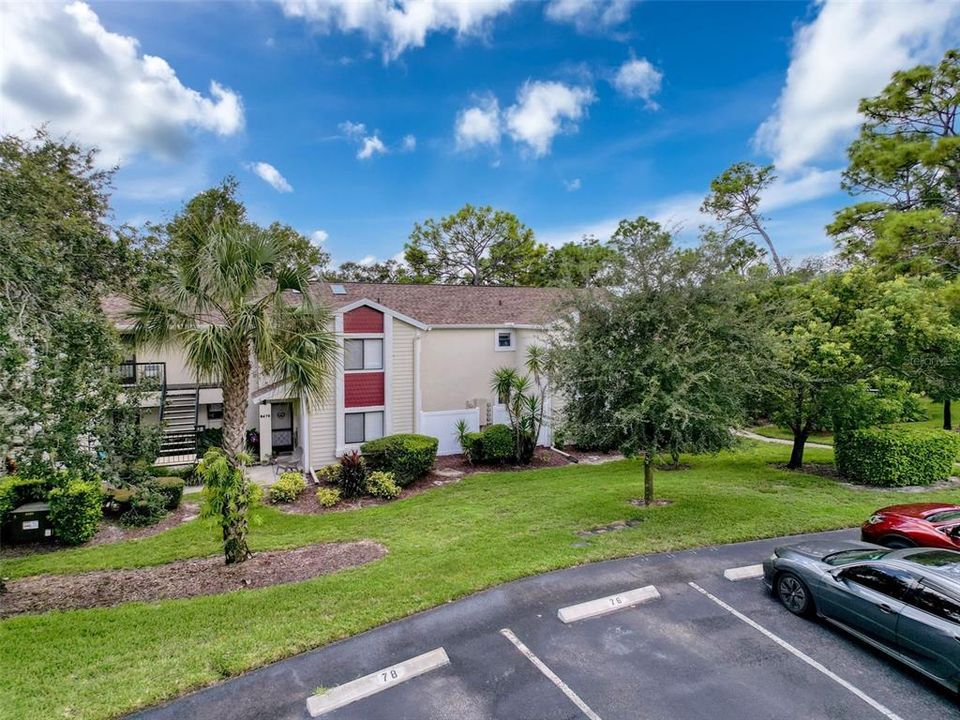 For Sale: $154,888 (2 beds, 2 baths, 1163 Square Feet)