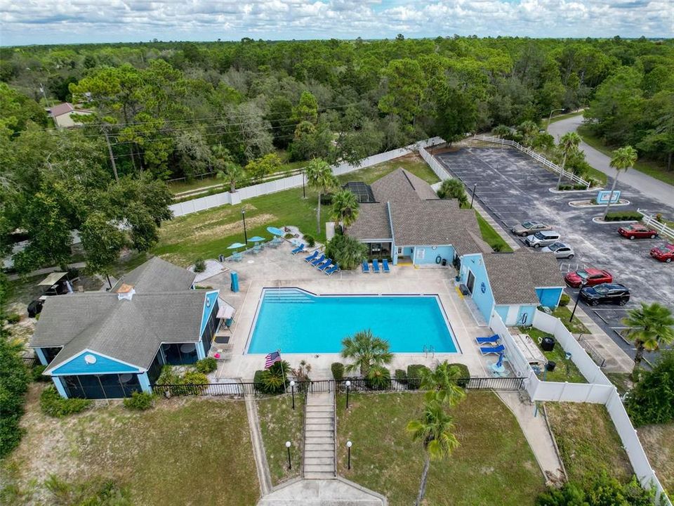 For Sale: $154,888 (2 beds, 2 baths, 1163 Square Feet)