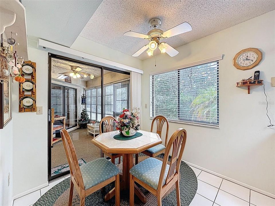 For Sale: $154,888 (2 beds, 2 baths, 1163 Square Feet)