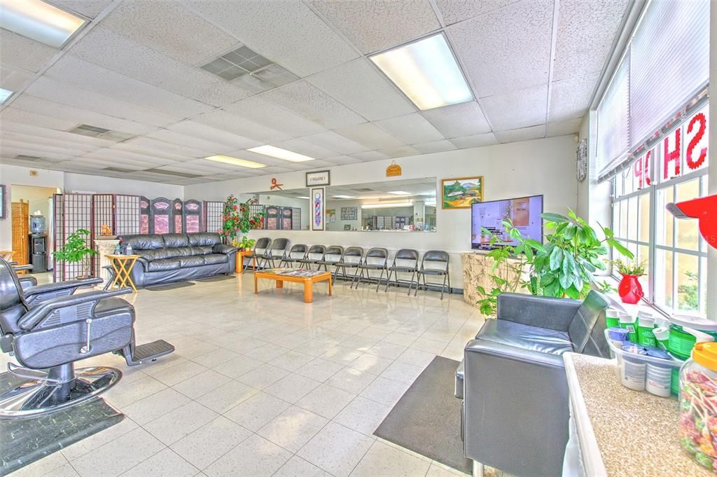 待售: $30,000 (0 贝兹, 0 浴室, 825 平方英尺)