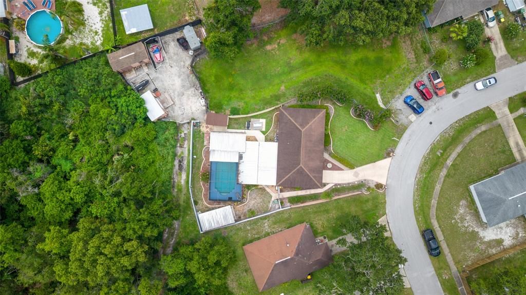 Под контрактом: $285,000 (3 спален, 3 ванн, 1324 Квадратных фут)