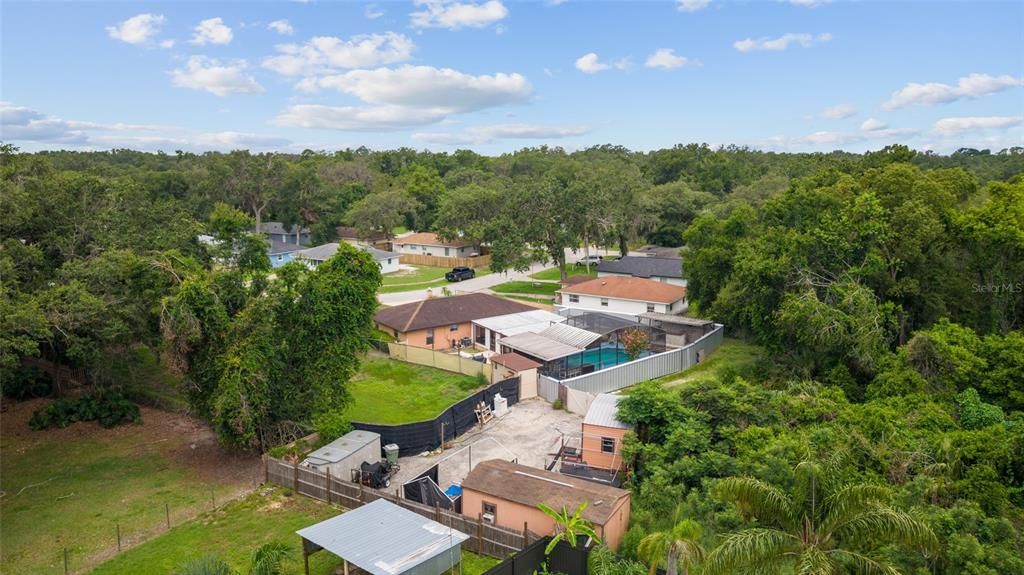 Под контрактом: $285,000 (3 спален, 3 ванн, 1324 Квадратных фут)