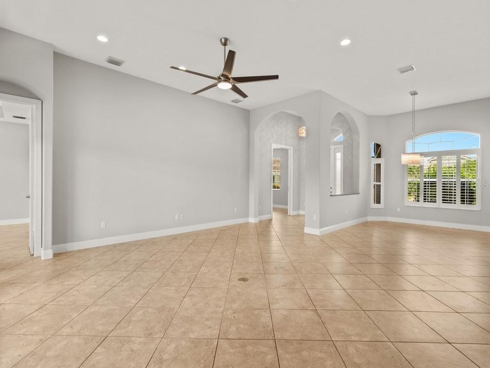 For Sale: $599,900 (4 beds, 3 baths, 2522 Square Feet)