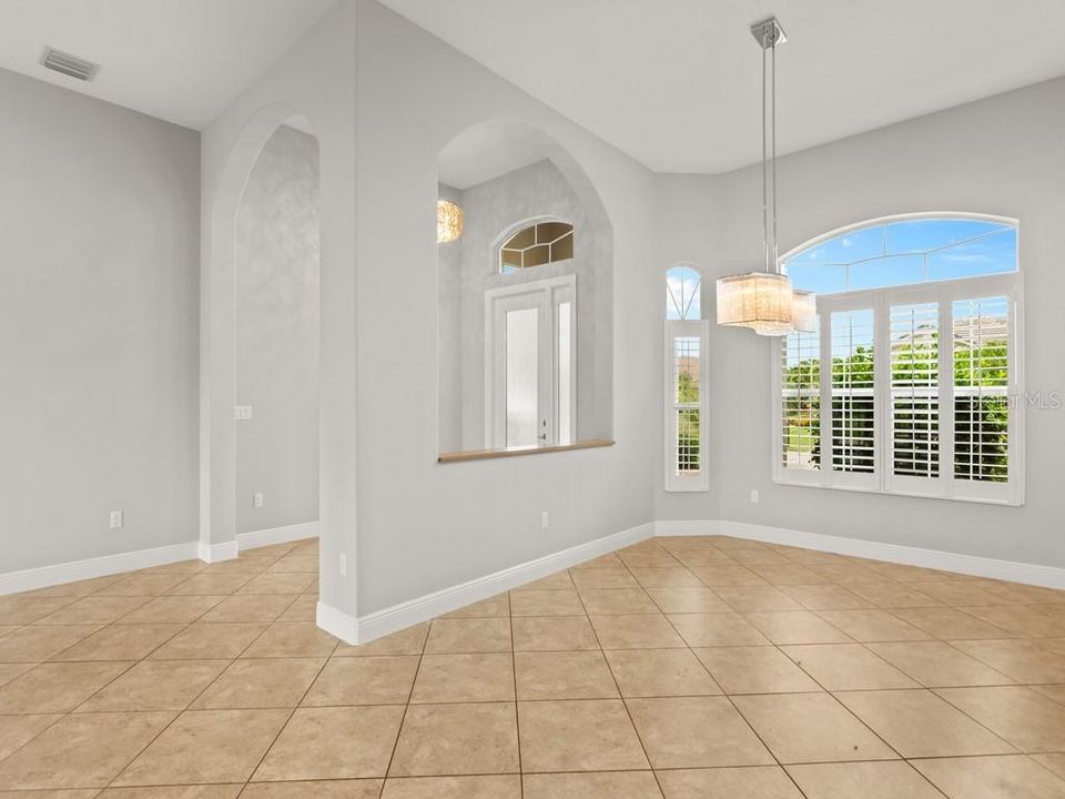 For Sale: $599,900 (4 beds, 3 baths, 2522 Square Feet)