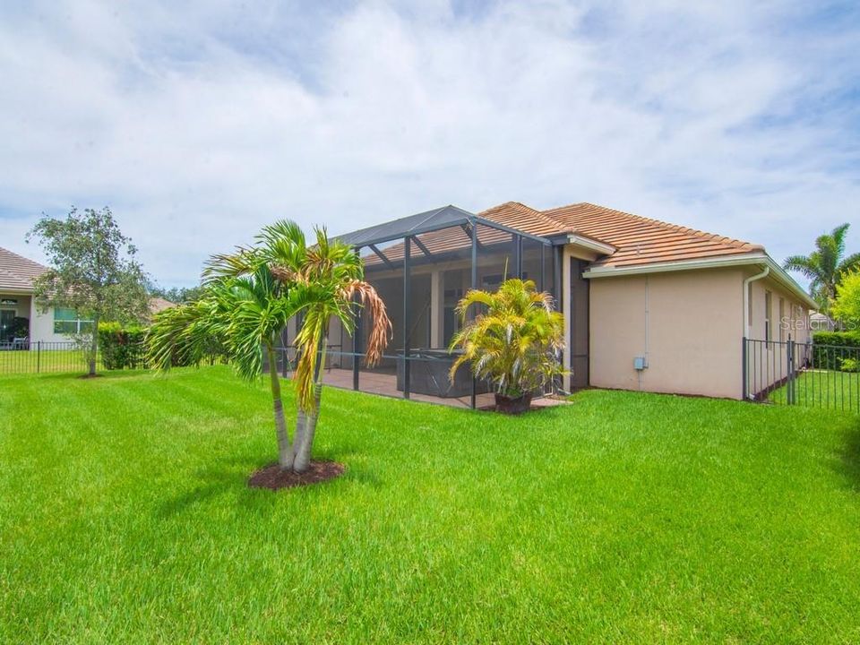 For Sale: $599,900 (4 beds, 3 baths, 2522 Square Feet)