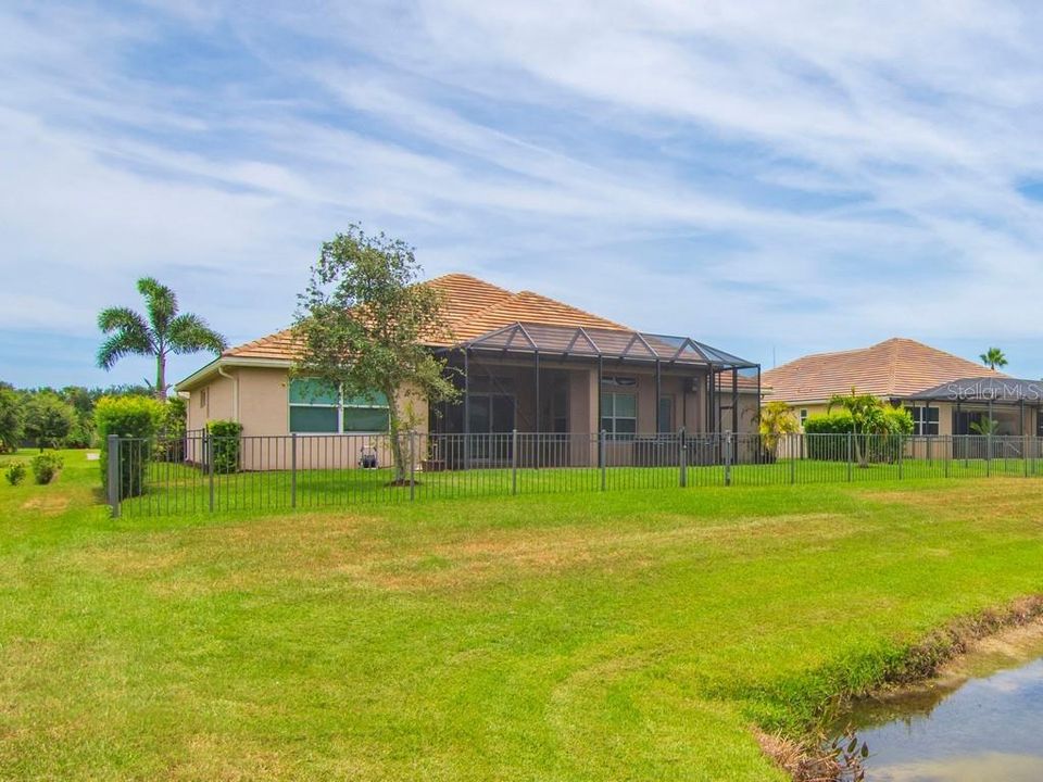 For Sale: $599,900 (4 beds, 3 baths, 2522 Square Feet)