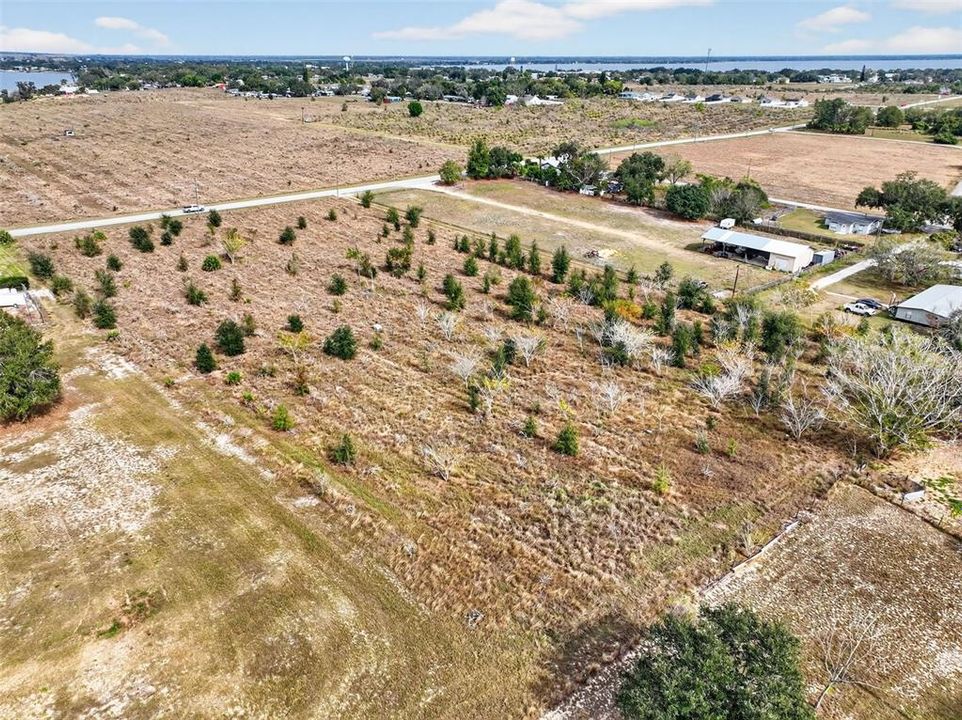 待售: $225,000 (4.91 acres)