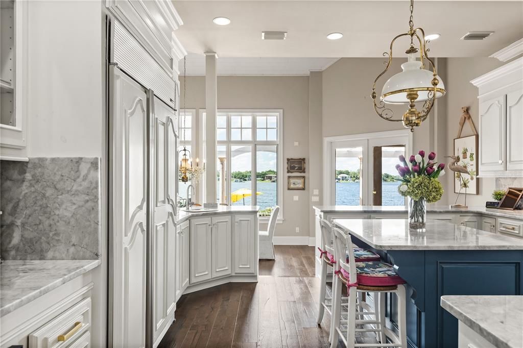 На продажу: $2,945,000 (4 спален, 5 ванн, 4956 Квадратных фут)