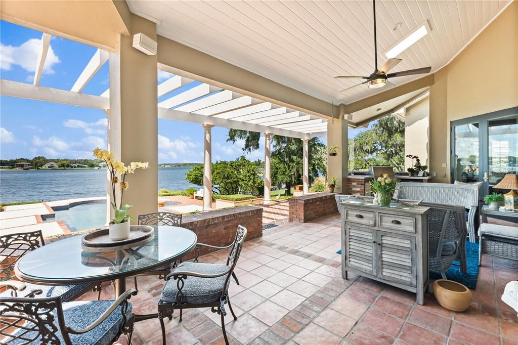 На продажу: $2,945,000 (4 спален, 5 ванн, 4956 Квадратных фут)