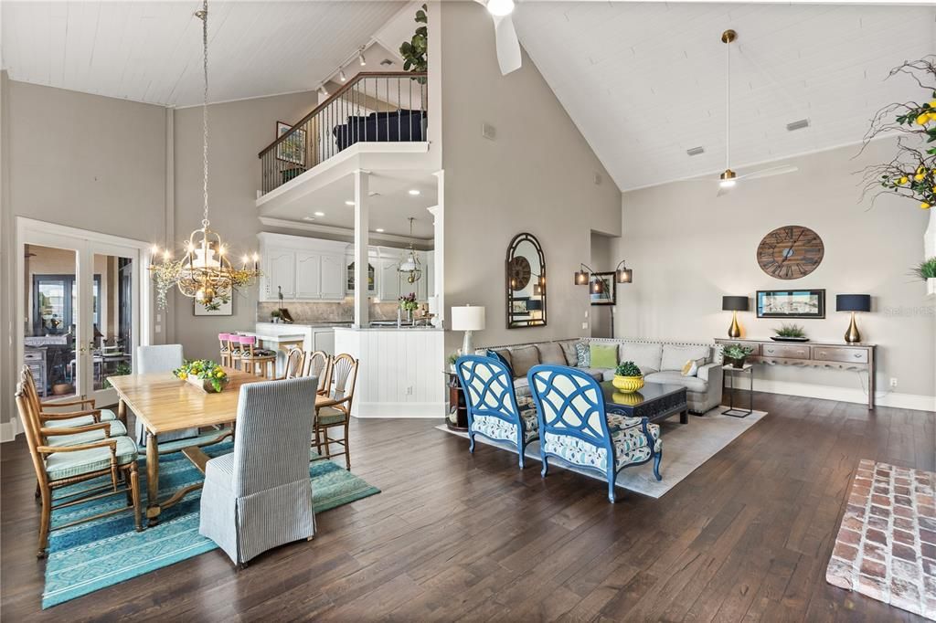 На продажу: $2,945,000 (4 спален, 5 ванн, 4956 Квадратных фут)