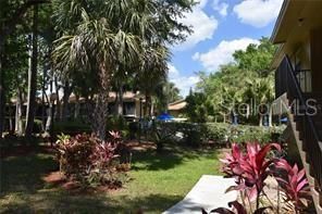 For Rent: $1,300 (2 beds, 2 baths, 897 Square Feet)