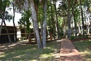 For Rent: $1,300 (2 beds, 2 baths, 897 Square Feet)