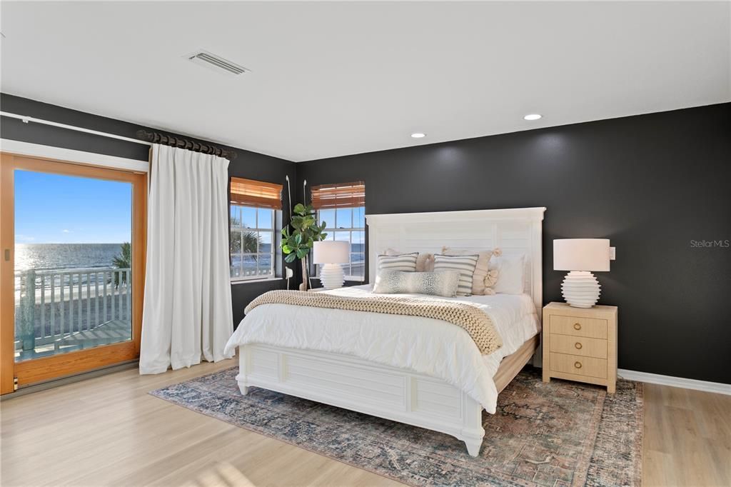 For Sale: $6,190,000 (4 beds, 3 baths, 3207 Square Feet)