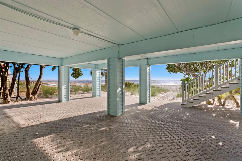 For Sale: $6,190,000 (4 beds, 3 baths, 3207 Square Feet)