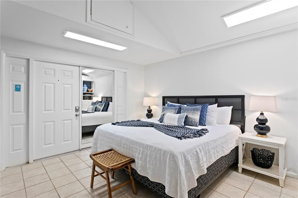 For Sale: $6,190,000 (4 beds, 3 baths, 3207 Square Feet)