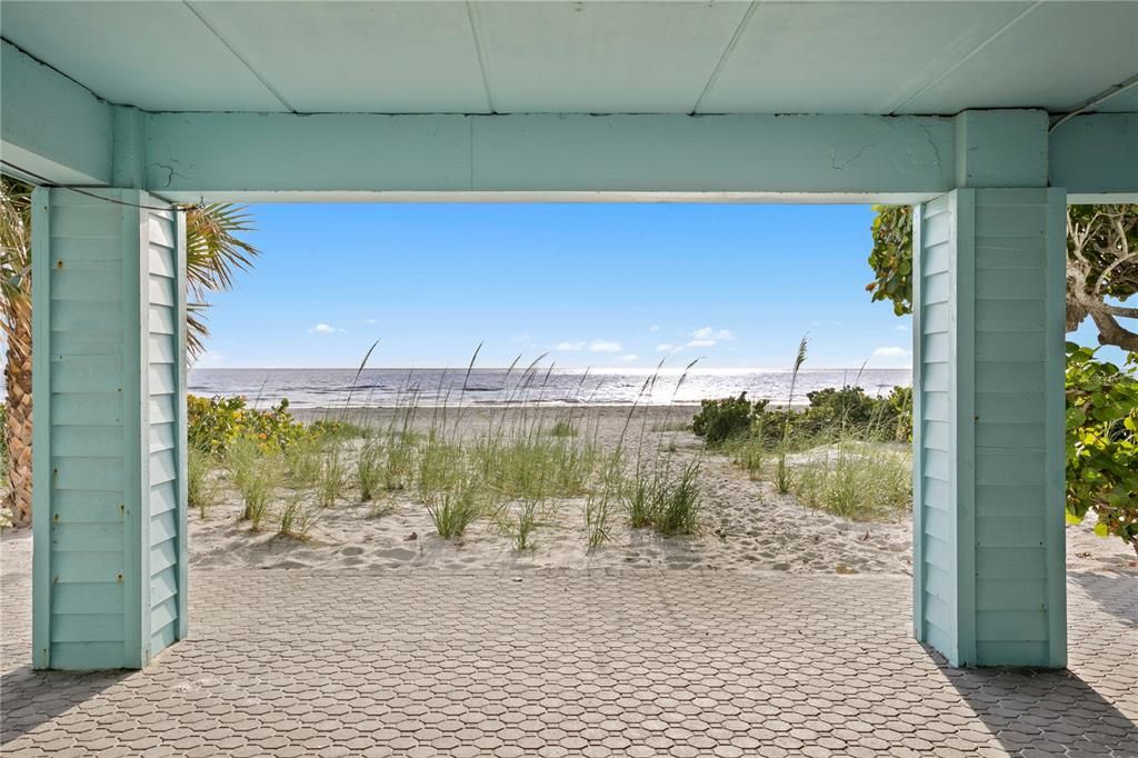 For Sale: $6,190,000 (4 beds, 3 baths, 3207 Square Feet)