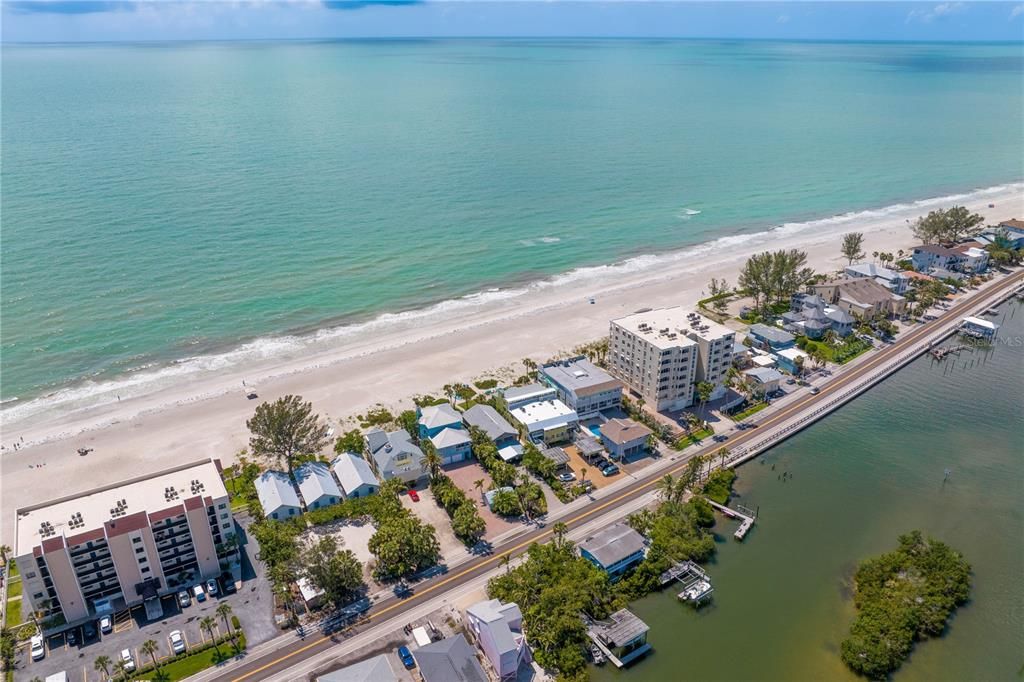 For Sale: $6,190,000 (4 beds, 3 baths, 3207 Square Feet)