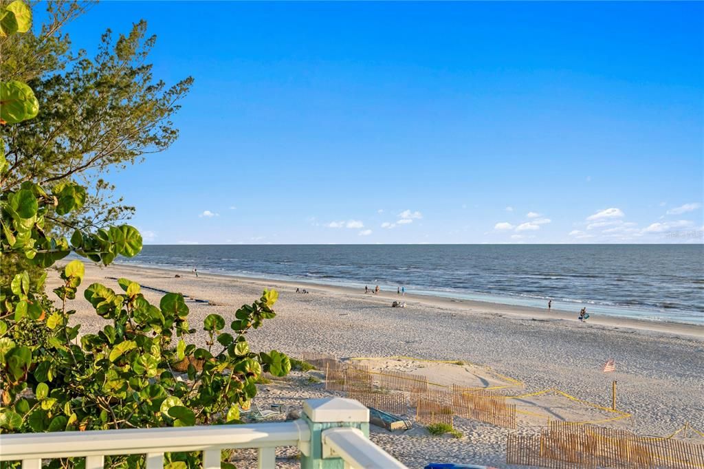 For Sale: $6,190,000 (4 beds, 3 baths, 3207 Square Feet)