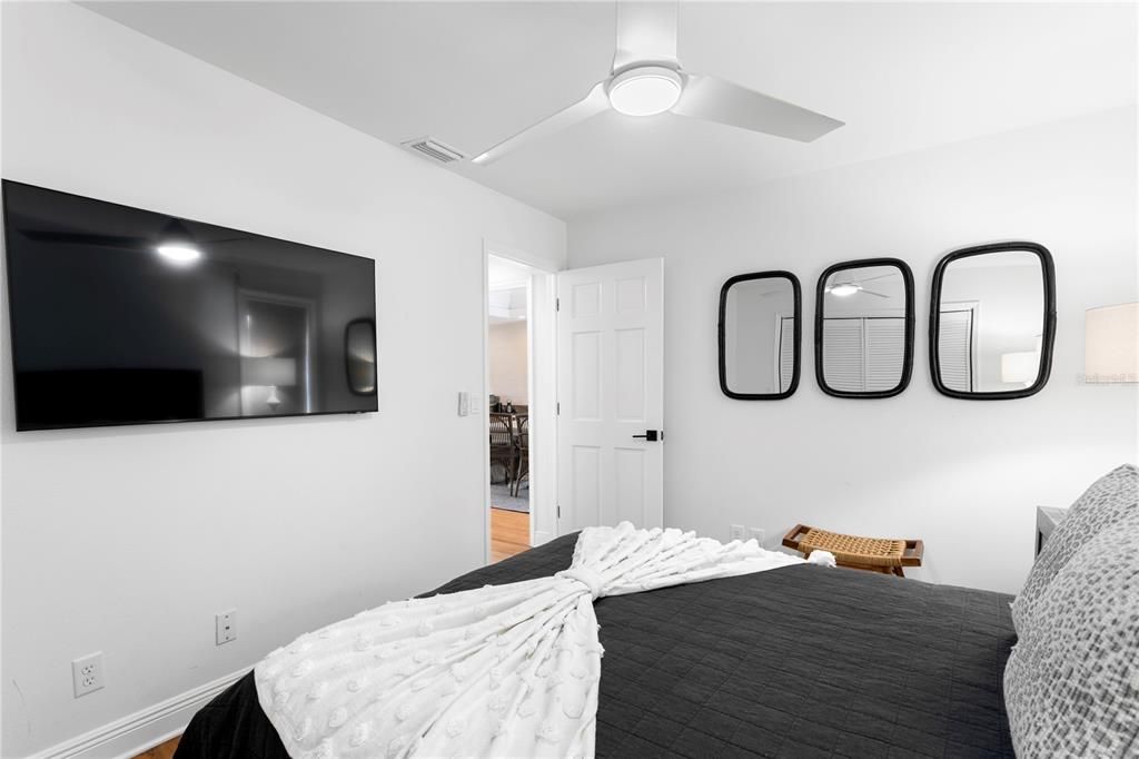 For Sale: $6,190,000 (4 beds, 3 baths, 3207 Square Feet)