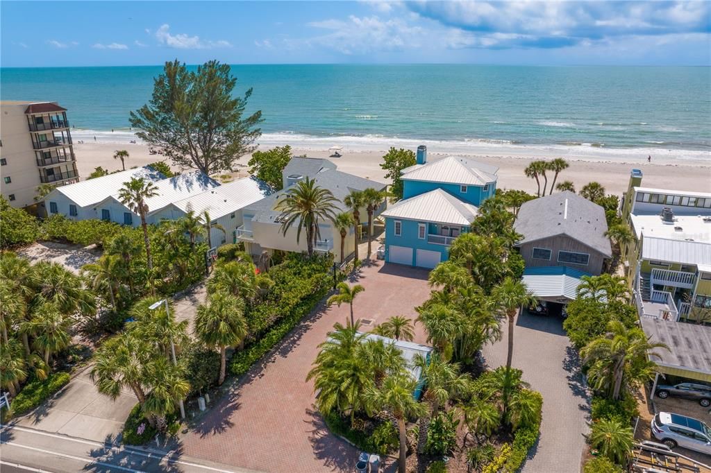 For Sale: $6,190,000 (4 beds, 3 baths, 3207 Square Feet)