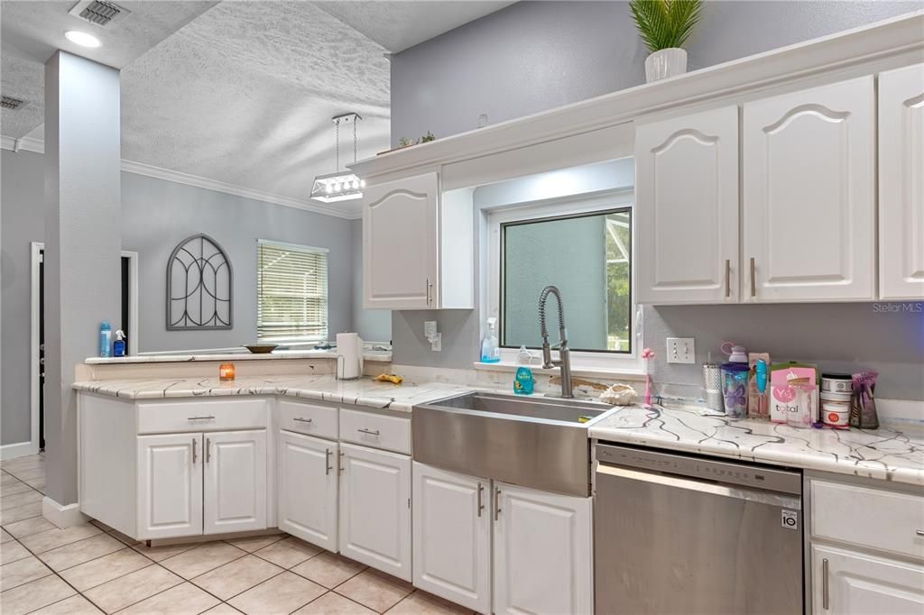 待售: $939,000 (6 贝兹, 3 浴室, 3641 平方英尺)