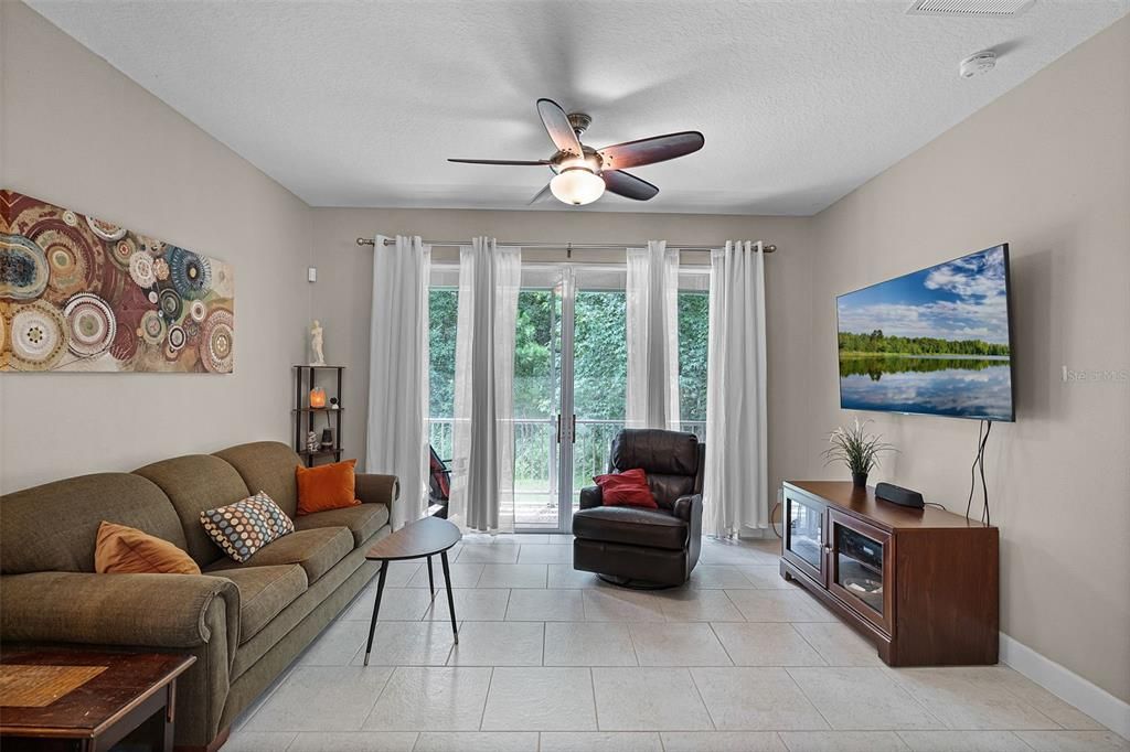 待售: $449,900 (4 贝兹, 2 浴室, 2103 平方英尺)