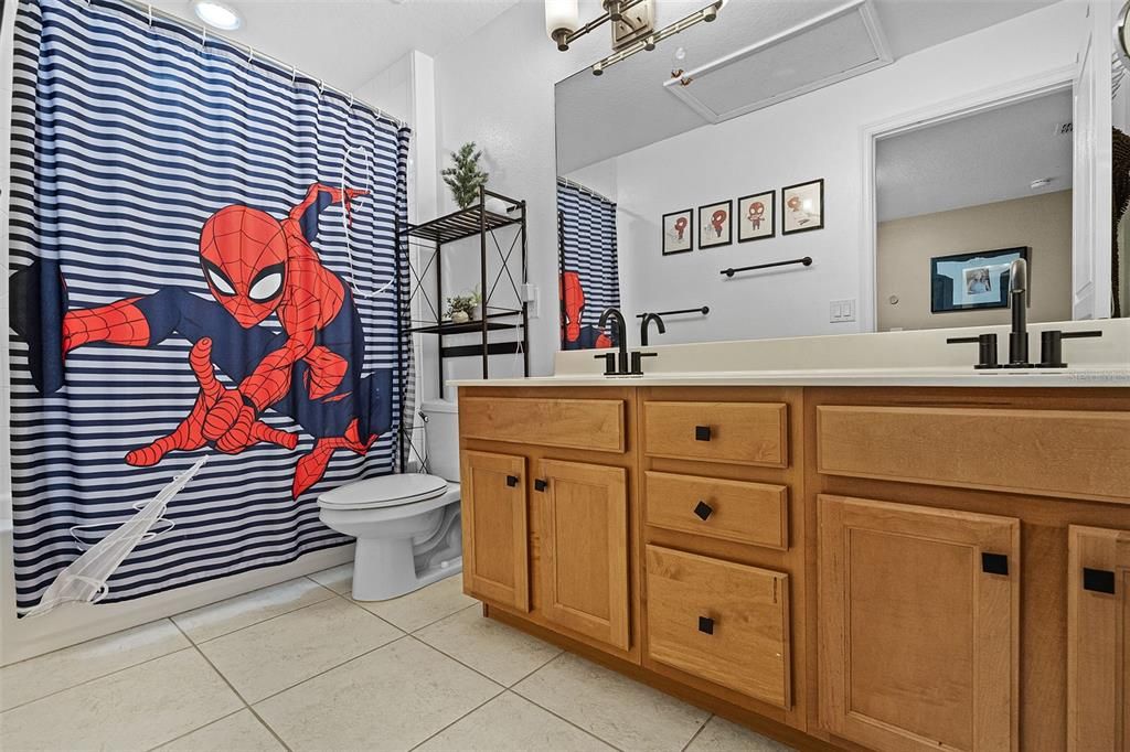 待售: $449,900 (4 贝兹, 2 浴室, 2103 平方英尺)