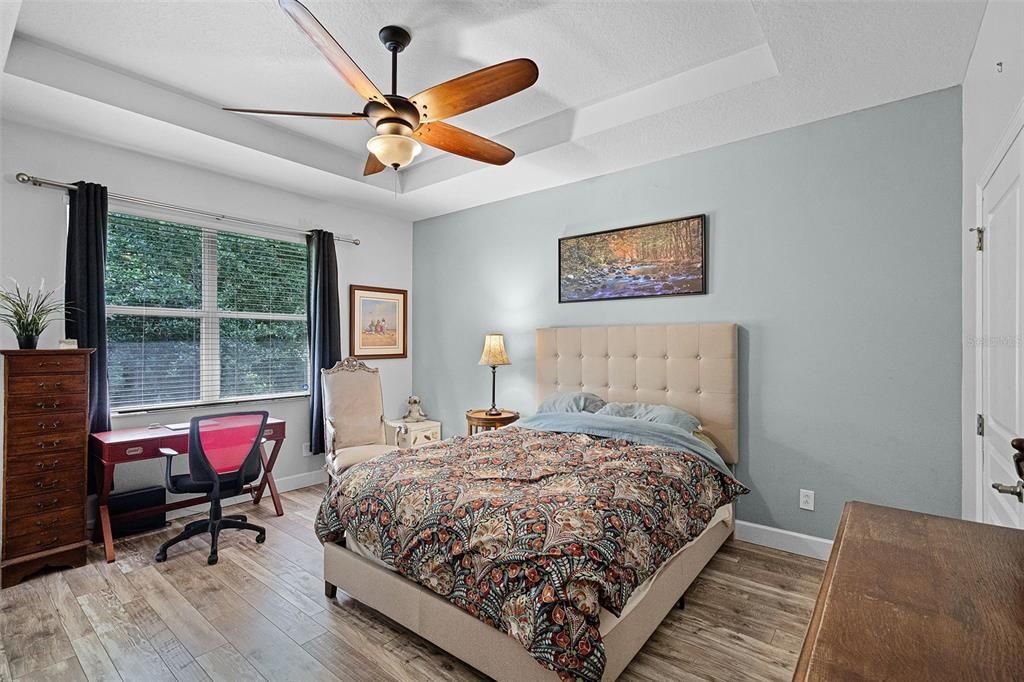 待售: $449,900 (4 贝兹, 2 浴室, 2103 平方英尺)