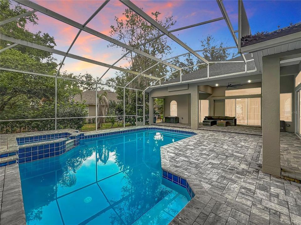 待售: $925,000 (5 贝兹, 3 浴室, 3068 平方英尺)