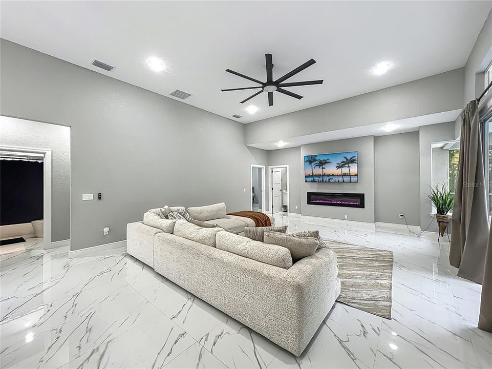 待售: $925,000 (5 贝兹, 3 浴室, 3068 平方英尺)